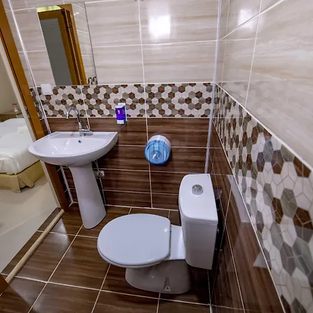 Ahsen Hotel 3*